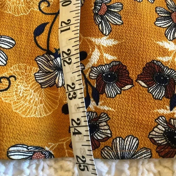𝅺PPLA yellow bell long sleeve floral‎ mod blouse size M - Picture 12 of 13